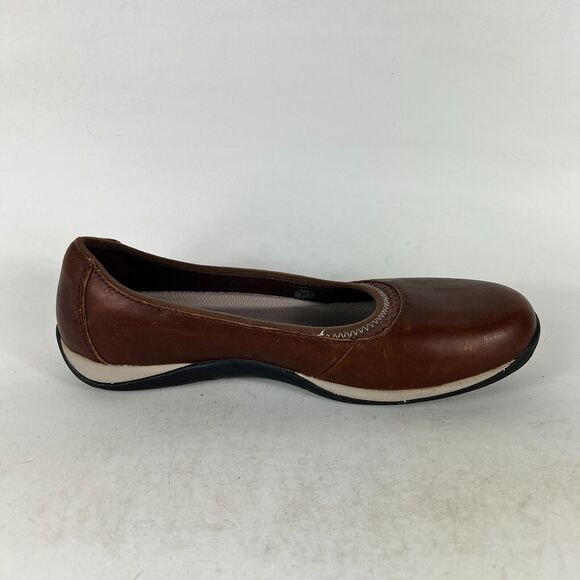 L.L. Bean Ballet Flats Shoes Women's 8.5 Brown Leather Round Toe Slip On Casual - Picture 2 of 9